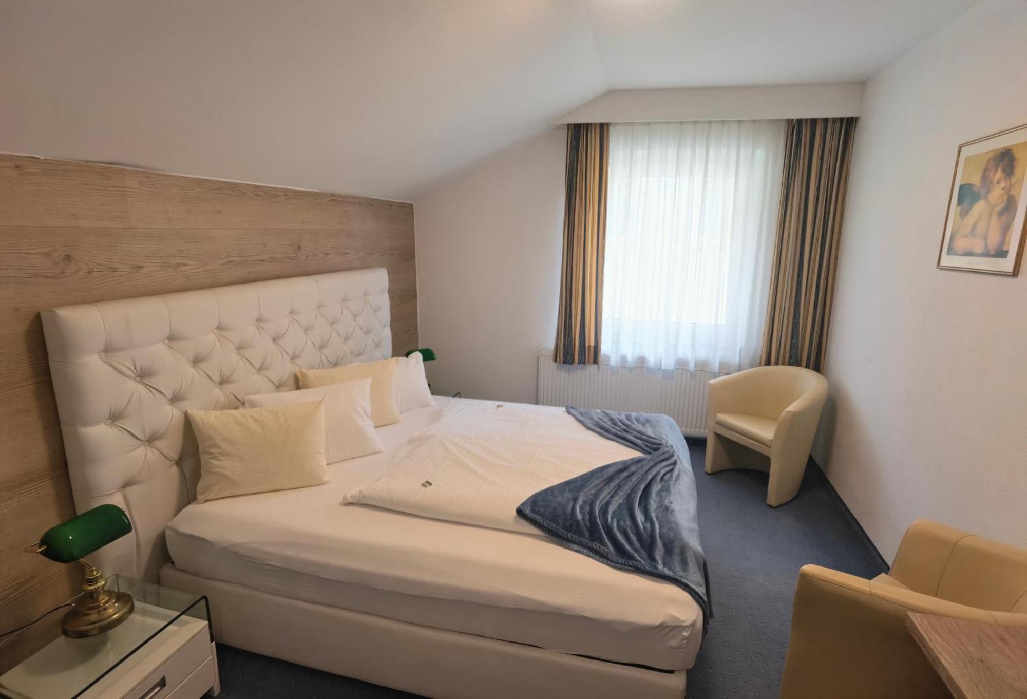 Kaerntnerhof & 3 Hotel 3*